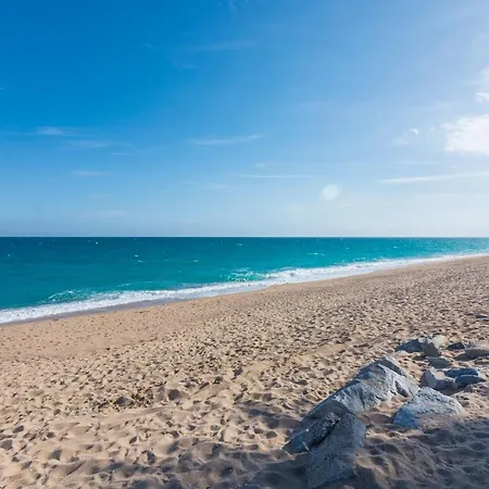 Homeholidaysrentals Virgin Apartment Pineda de Mar